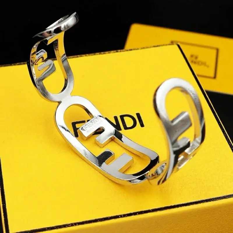 fendi bracelets s_126214b3